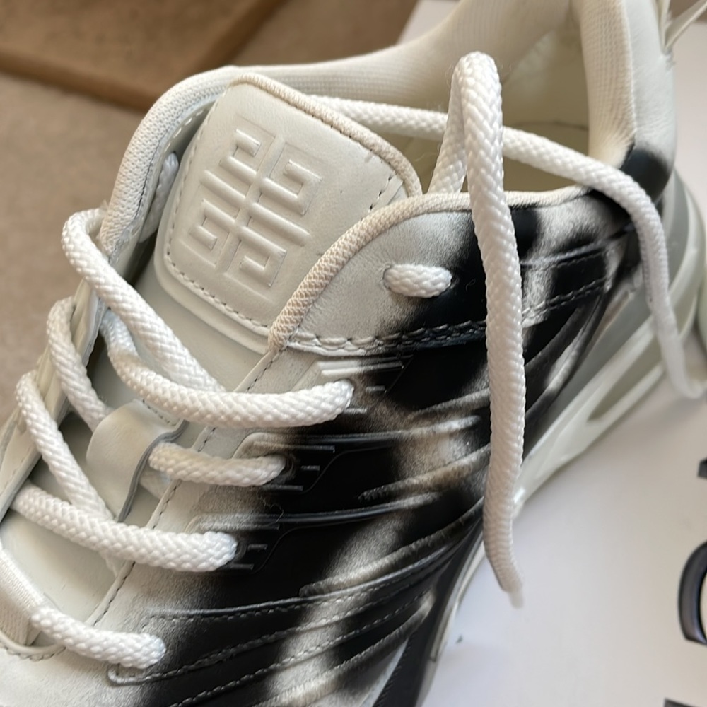 GIVENCHY 1 RUNNERS 39 - Picture 11 of 11